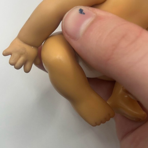 2010 Discontinued Crib Life Doll - Picture 6 of 6